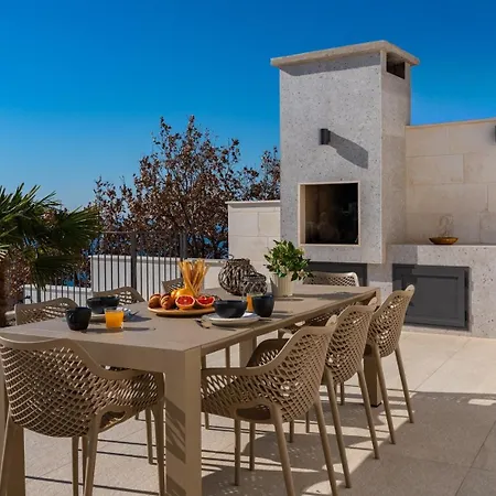 New! Stylish Collina - Stunning Sea Views, Private Pool, Amenities فيلة *